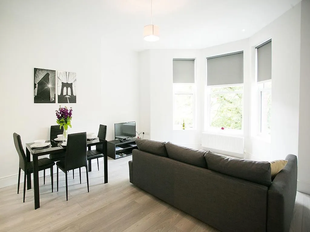Queens Quarter Apartments Μπέλφαστ